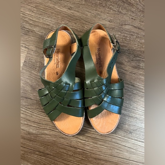 Bearpaw Huaraches Sandals Women 6 Leah Green Leather Straps Slingback Comfort - Picture 2 of 7